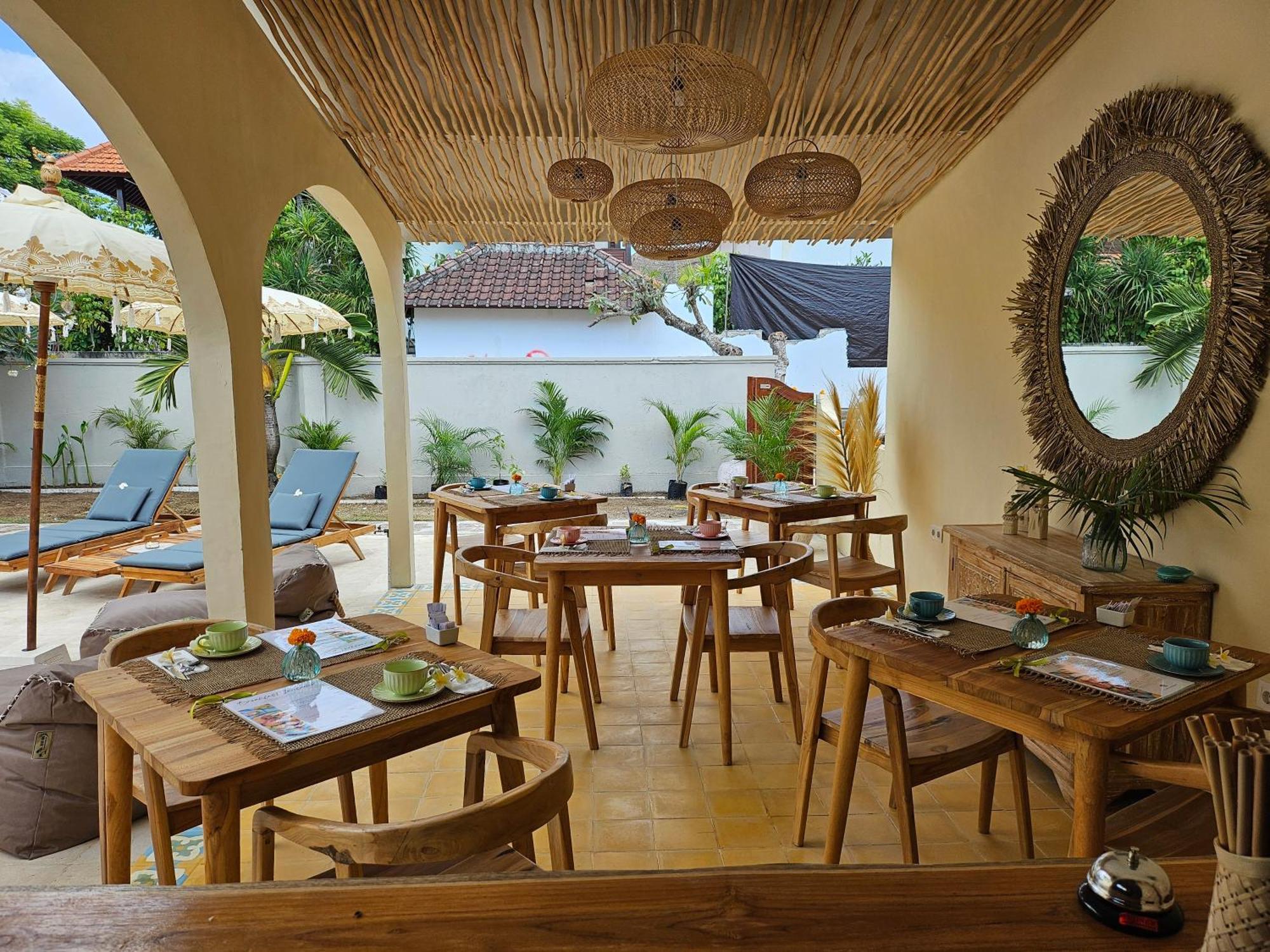 United Colors Of Lembongan Hotel Exterior foto