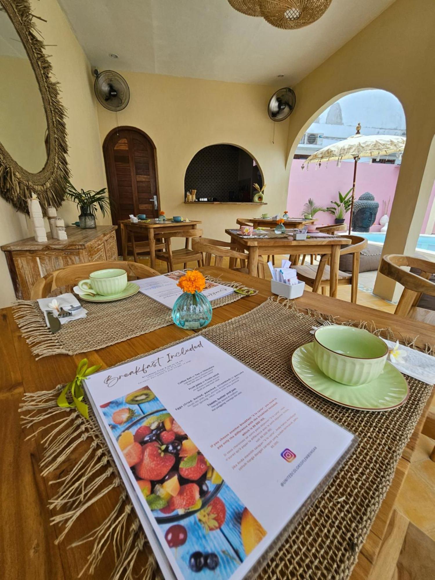 United Colors Of Lembongan Hotel Exterior foto